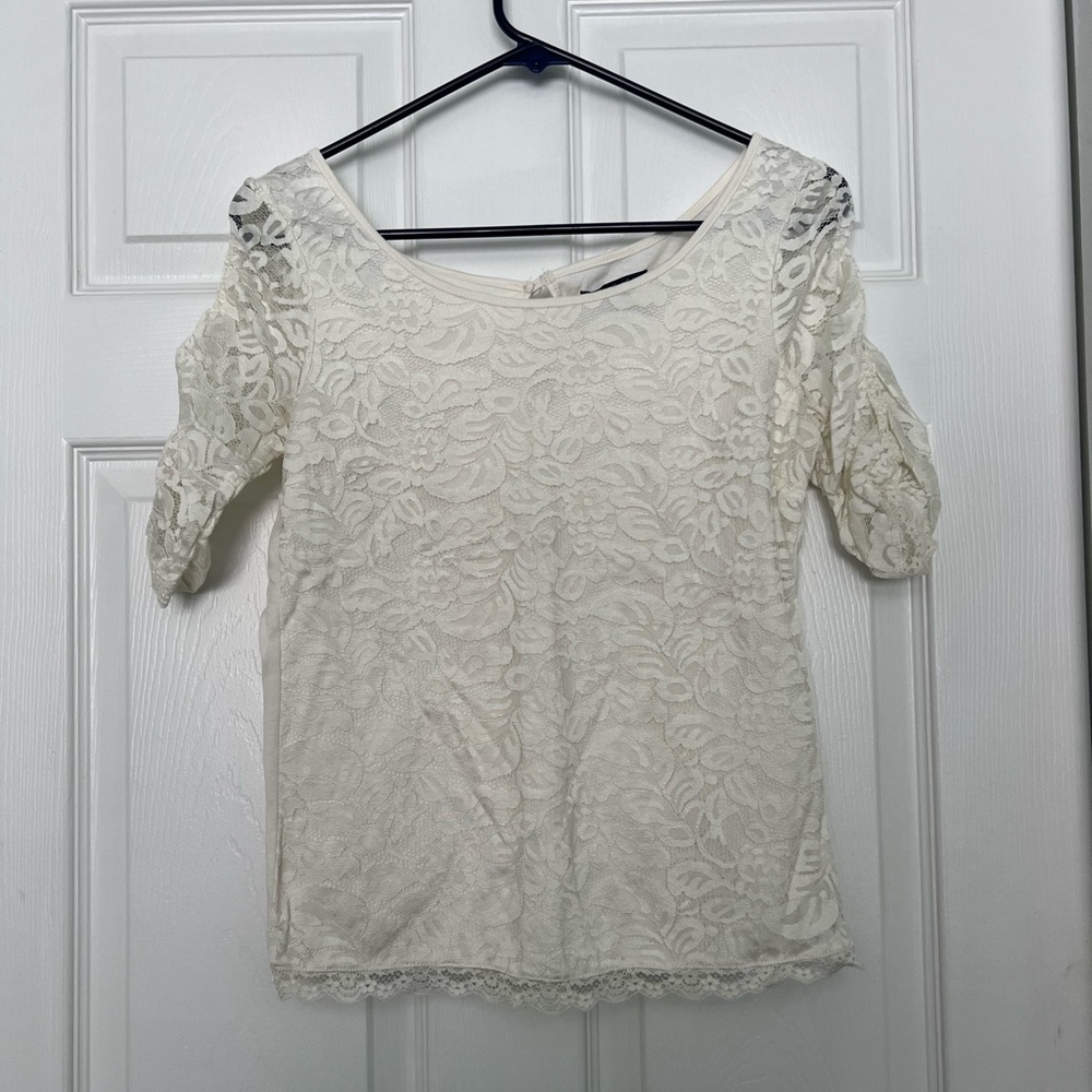 Lace blouse. Size M